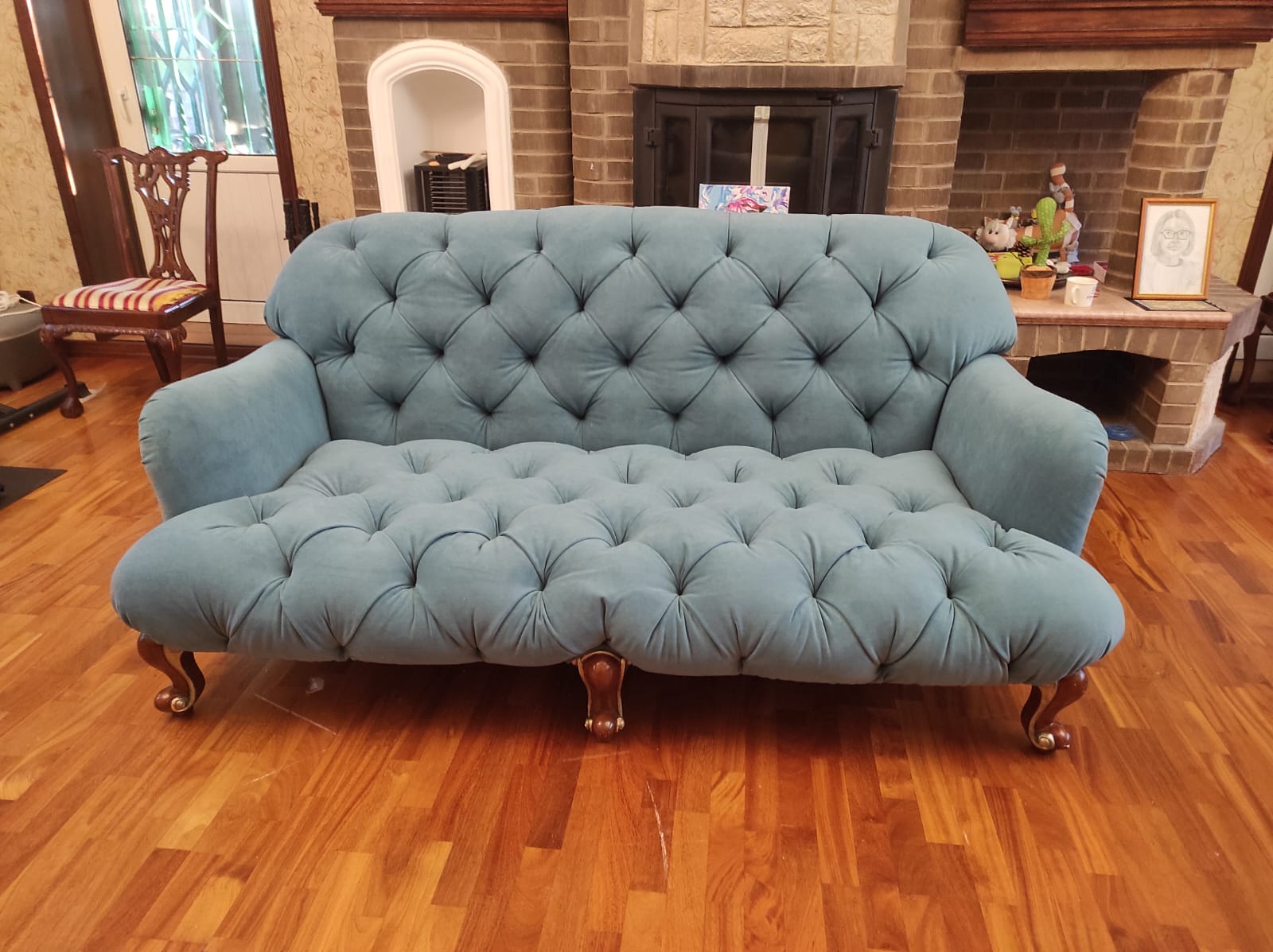 Обивка дивана. Северск